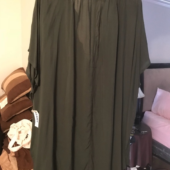 Women’s Old Navy Mandarin V-Neck Blouse - Picture 5 of 5